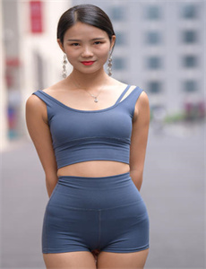老师的丰满大乳奶水